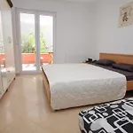 Dalmazia شقة تروغير